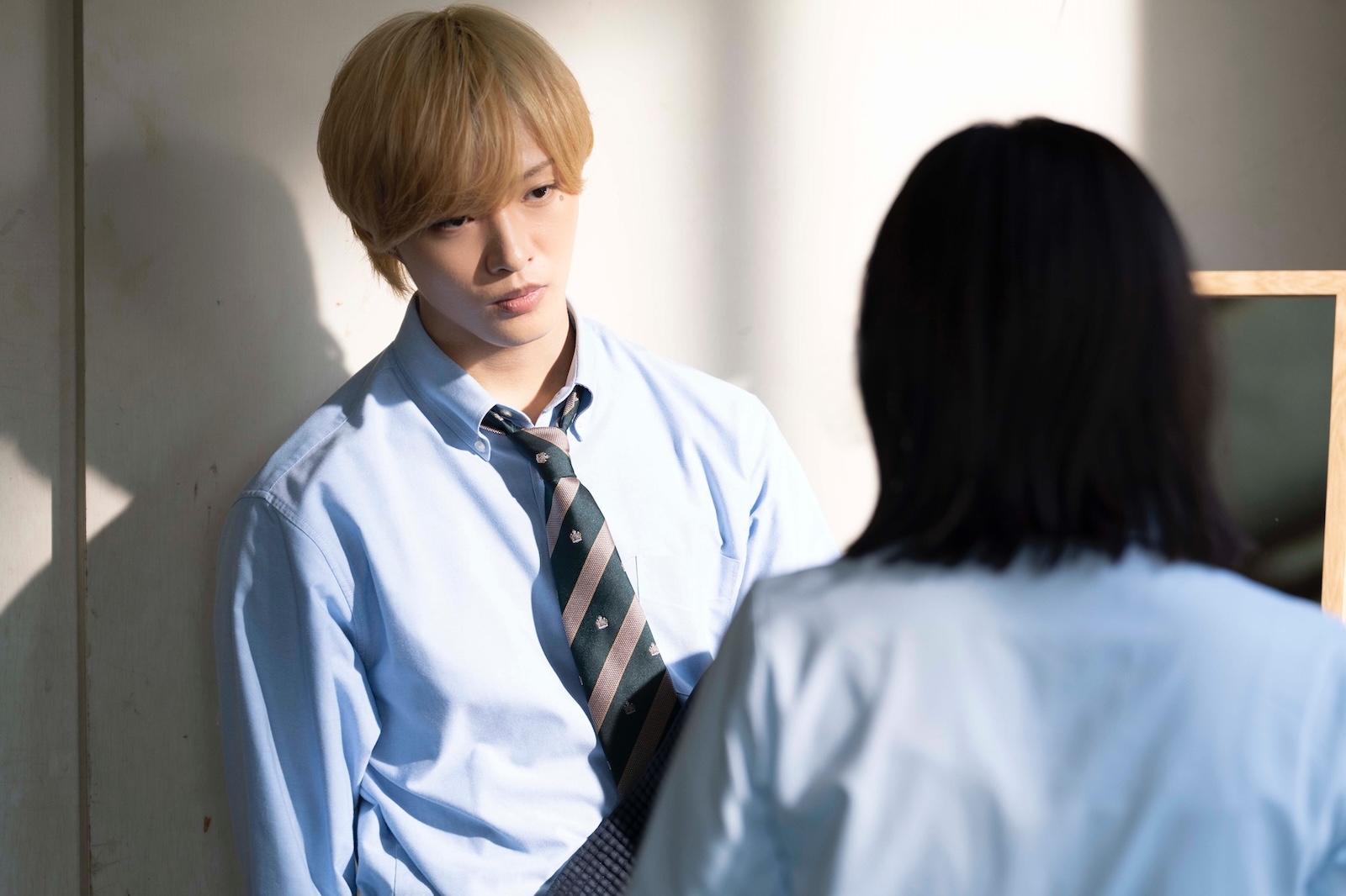 佐藤新(IMP.)と渡邉美穂の写真