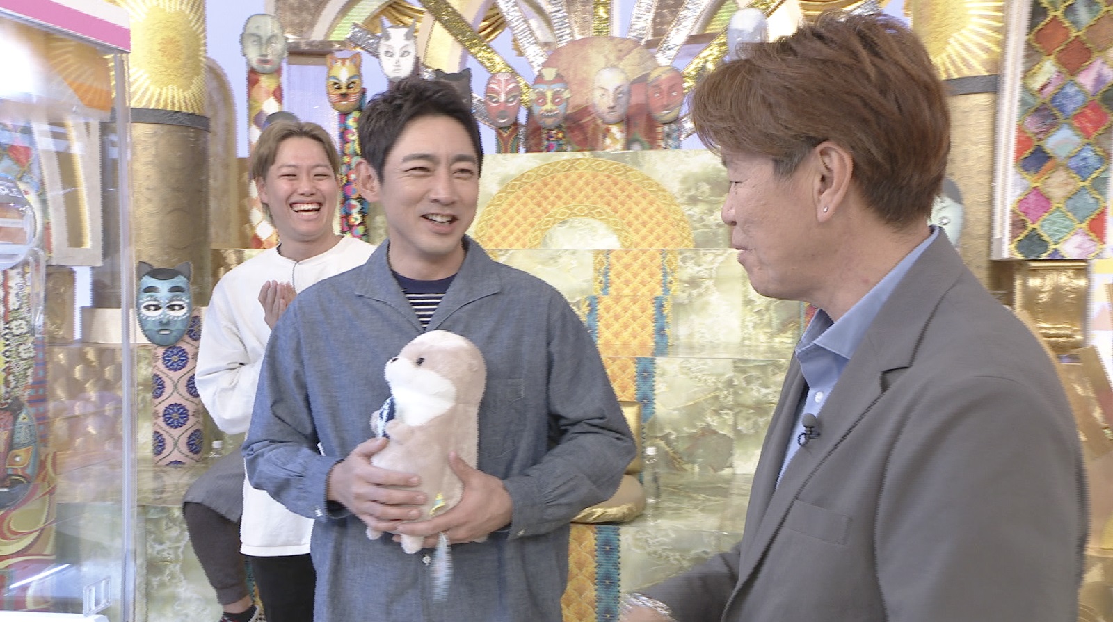 ぬいぐるみをゲットした孝太郎の写真