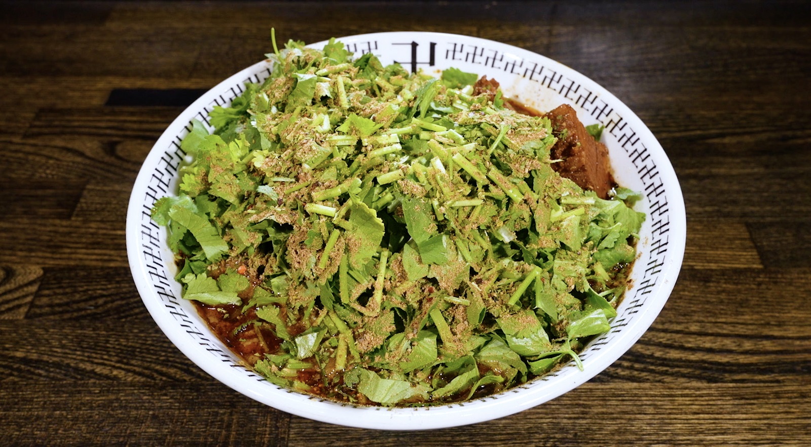 “トリプルパクチー”、“スパイス増し”、“肉切れっぱし”の写真