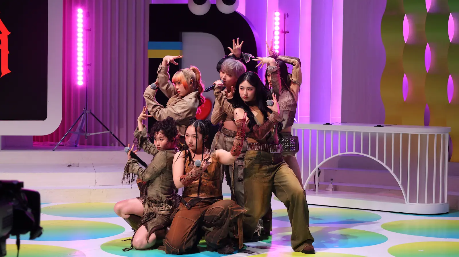 HANA デビュー曲『ROSE』生歌披露！ちゃんみなの“愛にあふれた言葉”と