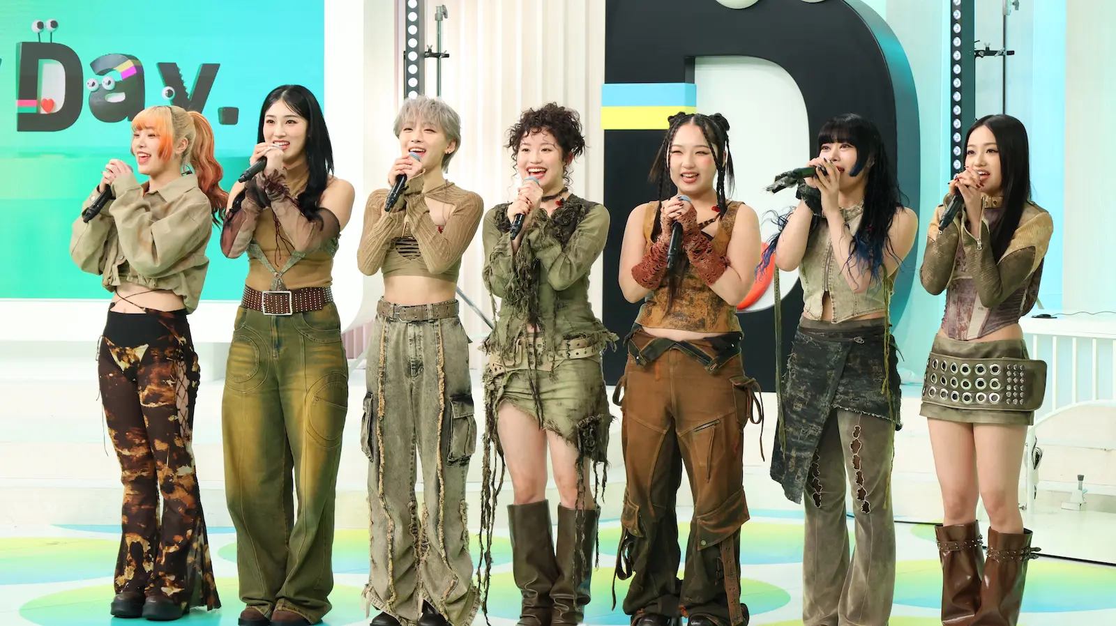 HANA まだ世に知られていない、メンバーの全員の“dangerousな一面”は