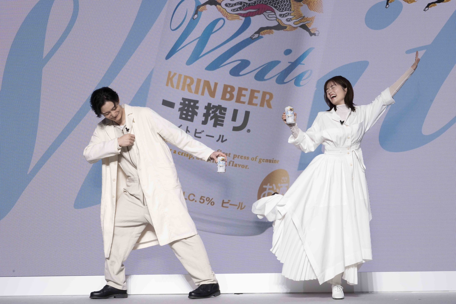 岡田将生と小芝風花の写真
