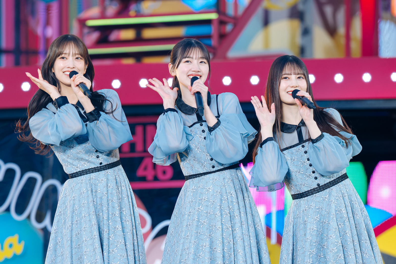 佐々木久美、佐々木美玲、小坂菜緒の写真