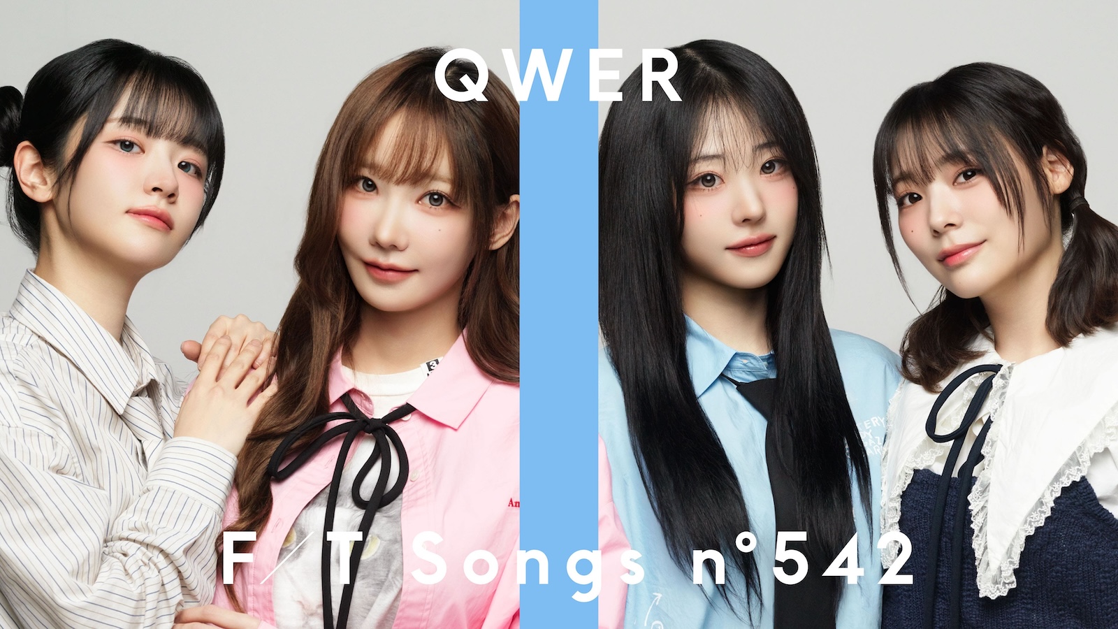 韓国のガールズバンドQWERメンバーらの写真
