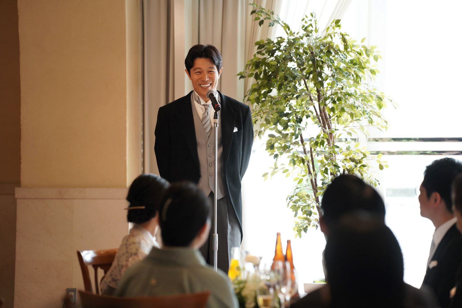 鈴木亮平さん写真