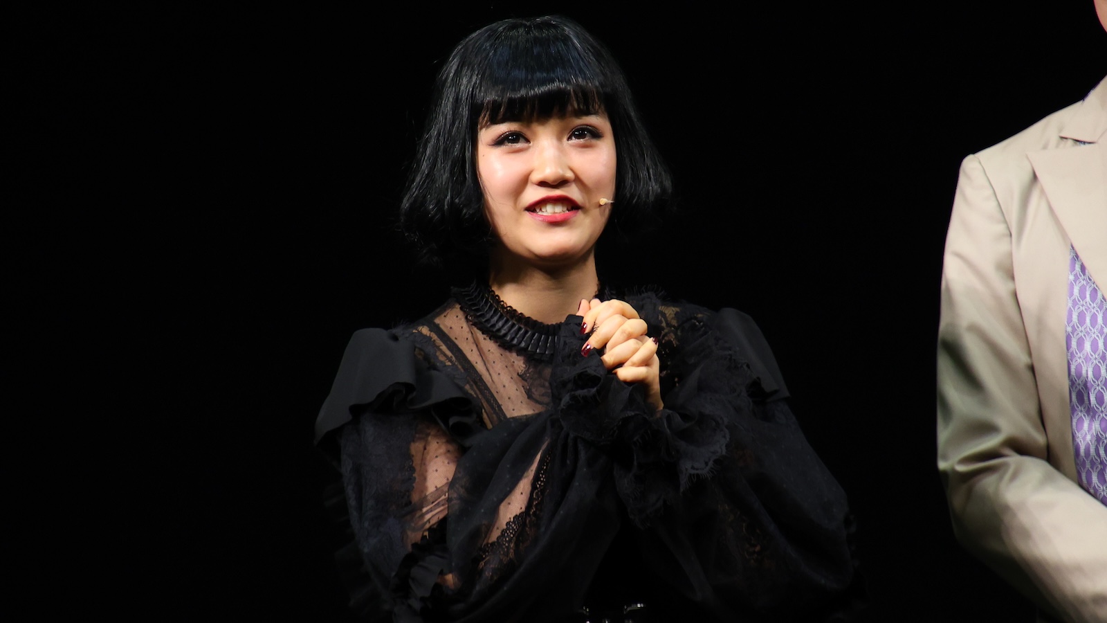 ミュージカル『ビートルジュース』に出演する山﨑玲奈