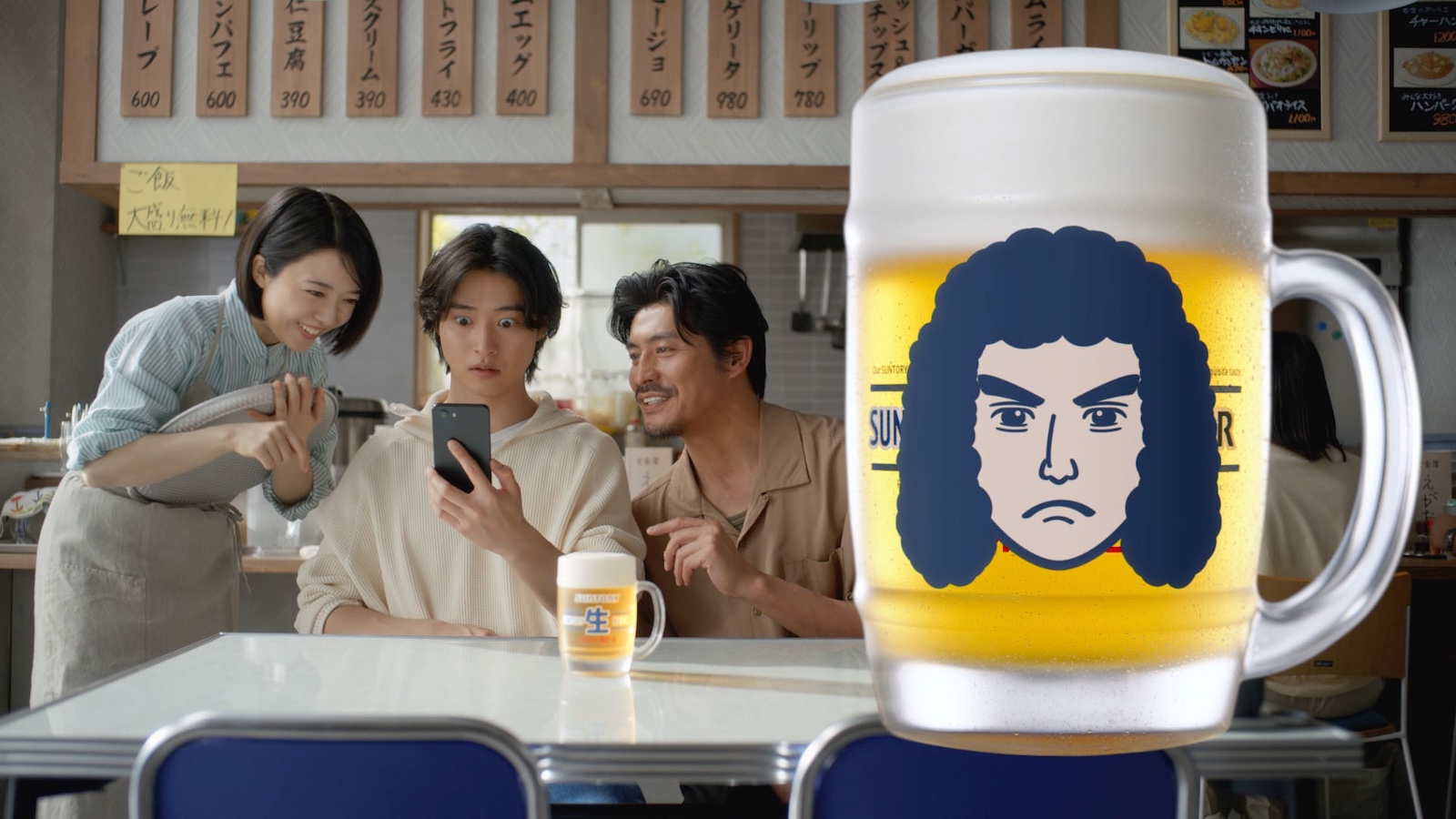 上白石萌音と山﨑賢人と坂口憲二の写真