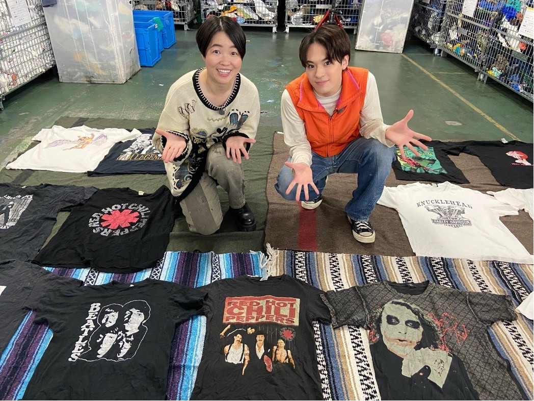 『一攫千金!宝の山』に出演するTravis Japanの松倉海斗とイモトアヤコ