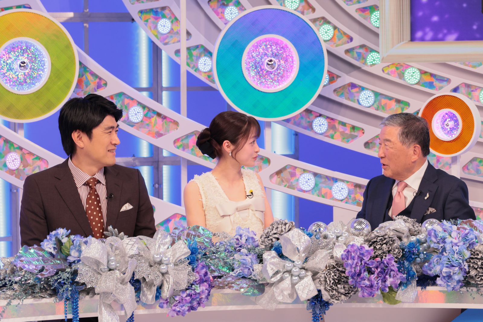 藤井貴彦さん、橋本環奈さん、徳光和夫さん写真