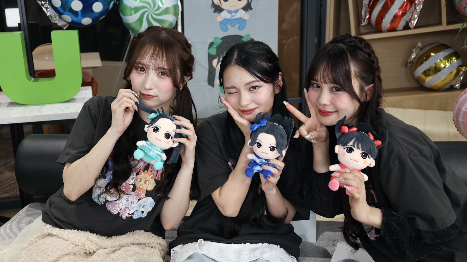 小川奈々子、桐原美月、村川緋杏の写真