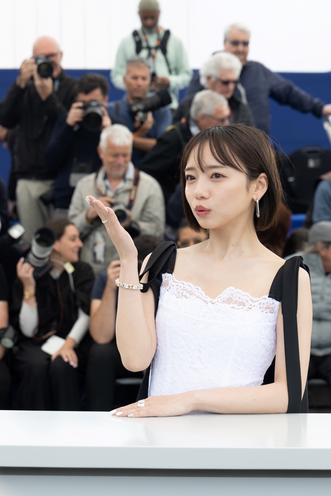 映画『恋愛裁判』の主演・齊藤京子の写真