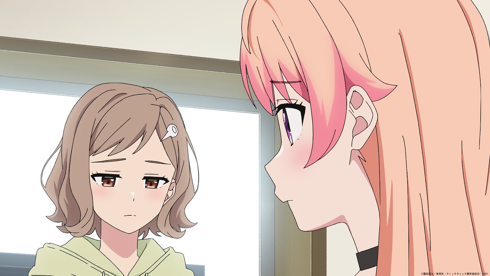 アニメ『ウィッチウォッチ』に登場する南伽羅と、本作主人公・若月ニコ