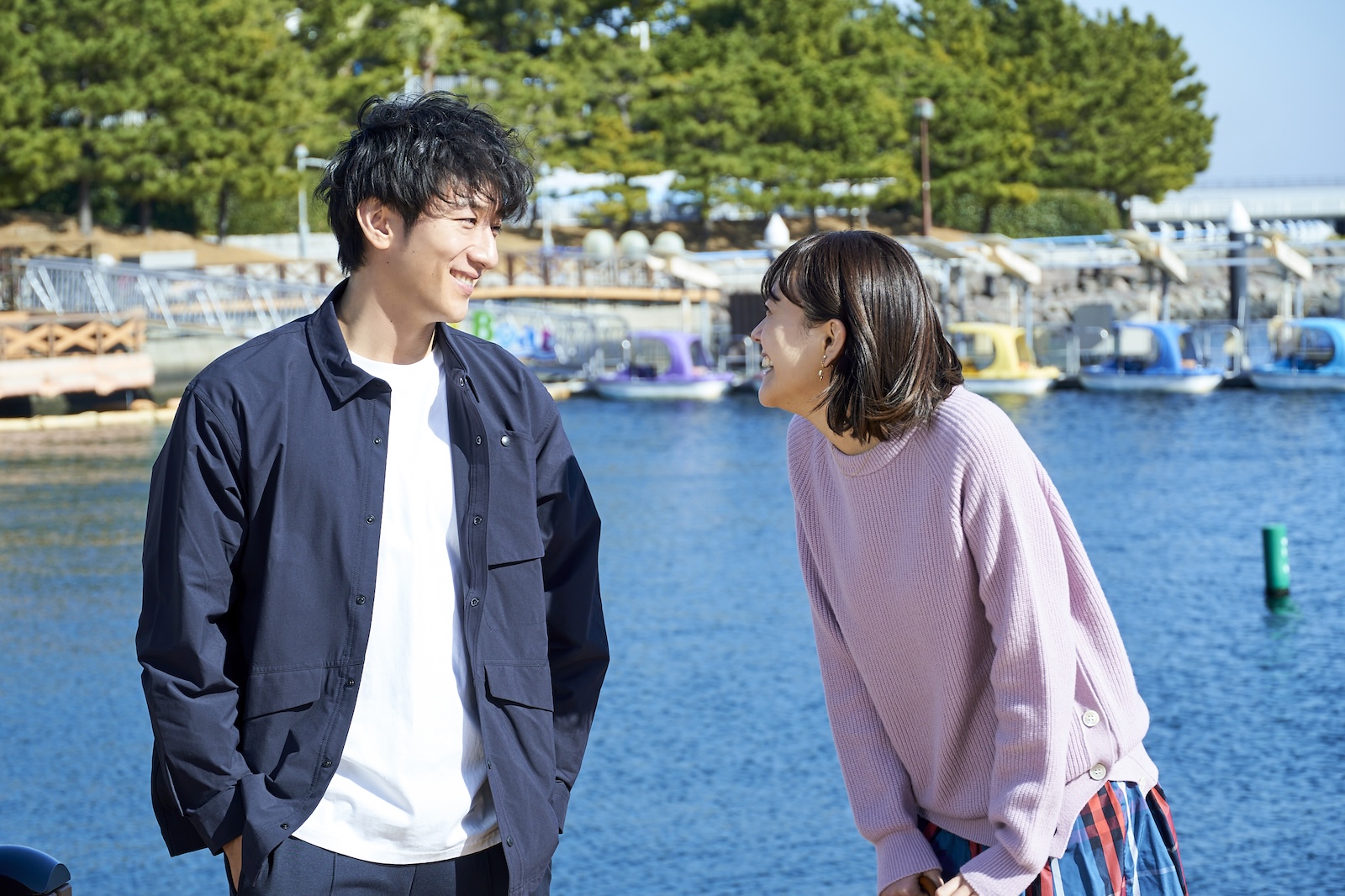 大貫勇輔と松井愛莉の写真
