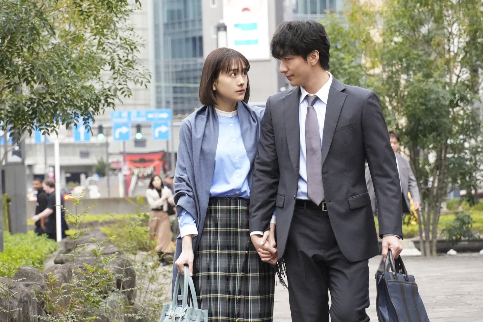 まき（松井愛莉）らの写真
