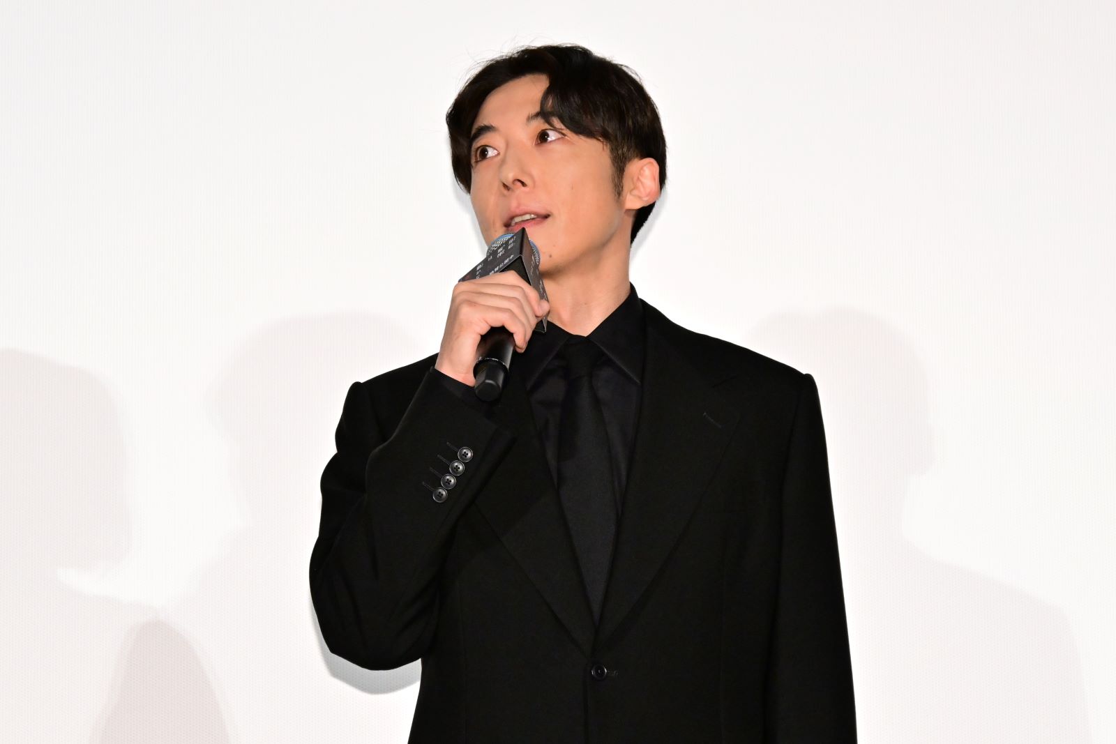 高橋一生さん写真