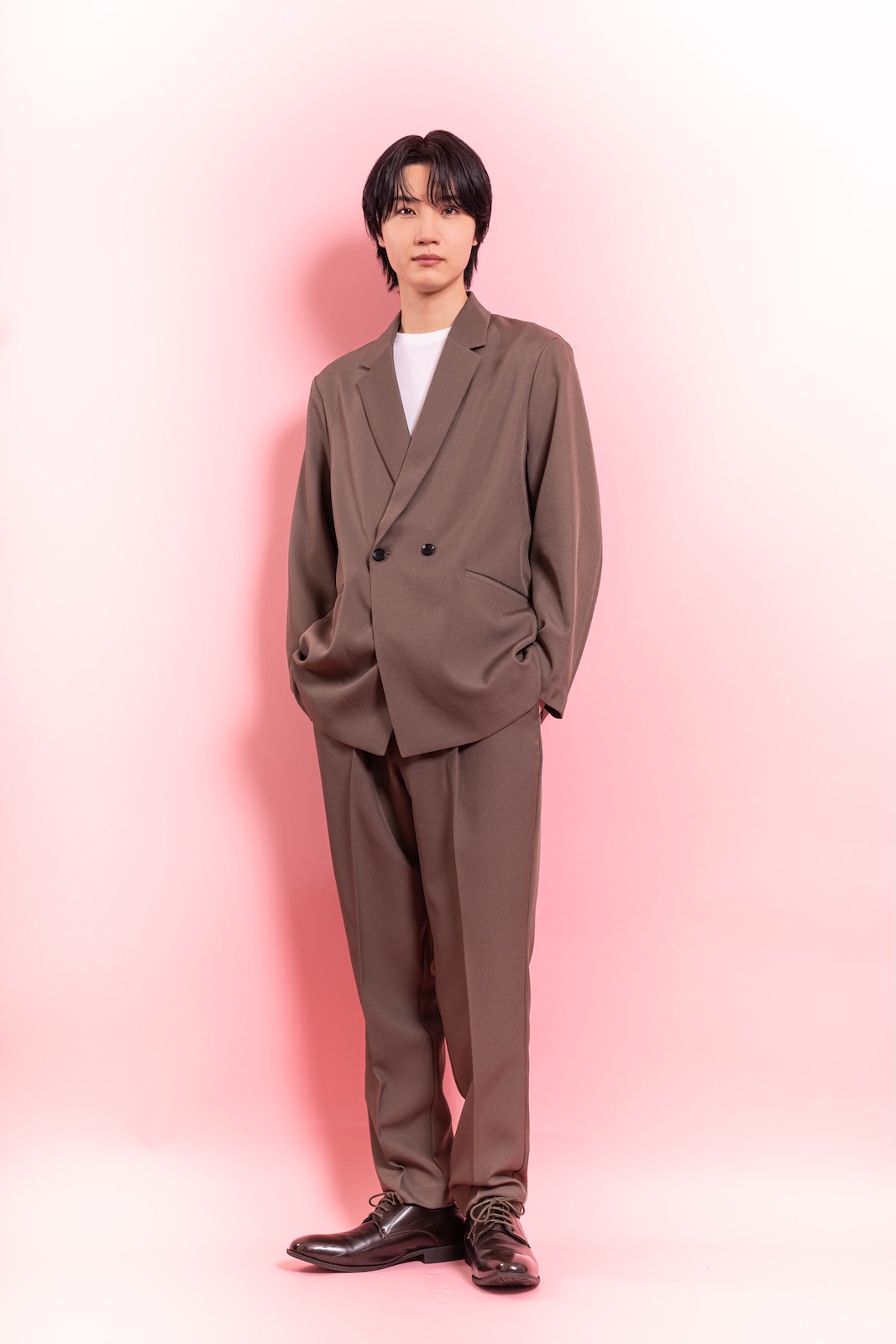  『海老だって鯛を釣りたい』に出演する桜田通