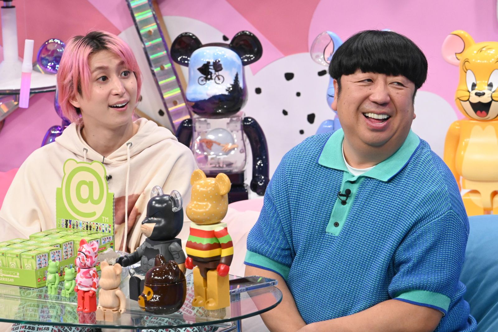Snow Man佐久間大介とバナナマン日村勇紀の写真