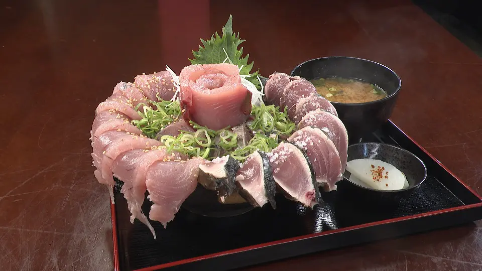 カツオ様 ☆ZIP!☆で紹介されました。かつお丼8Pセット-枕崎市かつお公社 - 枕崎