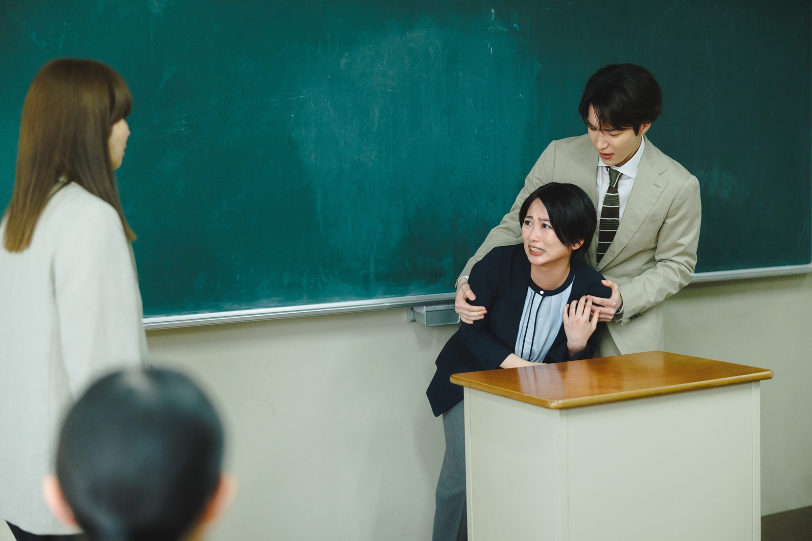 広瀬アリスと志田未来と渡辺翔太の写真