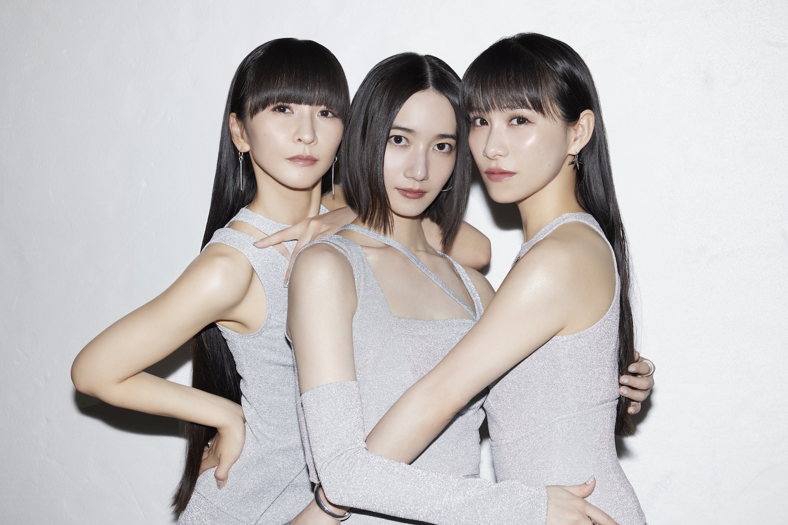 『THE MUSIC DAY』に出演するPerfume