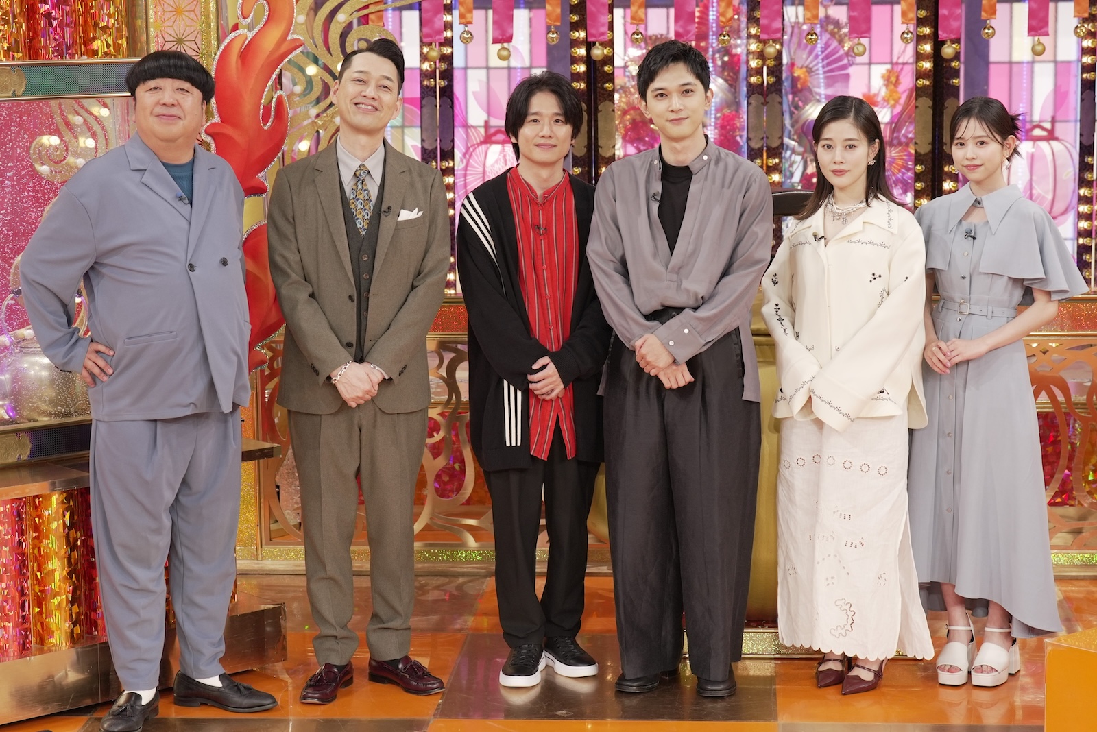 『沸騰ワード10 2時間SP』に出演するバナナマン・風間俊介、吉沢亮、高畑充希、梶原叶渚