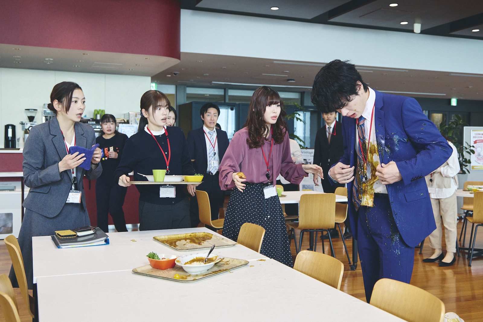 Amazon Original ドラマ『私の夫と結婚して』に出演する小芝風花、白石聖、横山裕(SUPER EIGHT)、田畑智子
