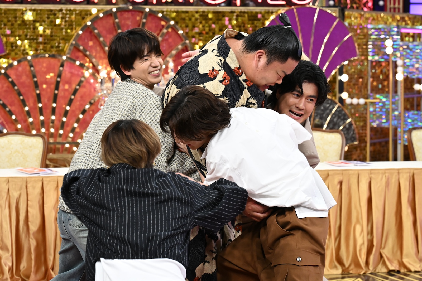 『Golden SixTONES』に出演する田中樹、髙地優吾、大栄翔、京本大我、森本慎太郎