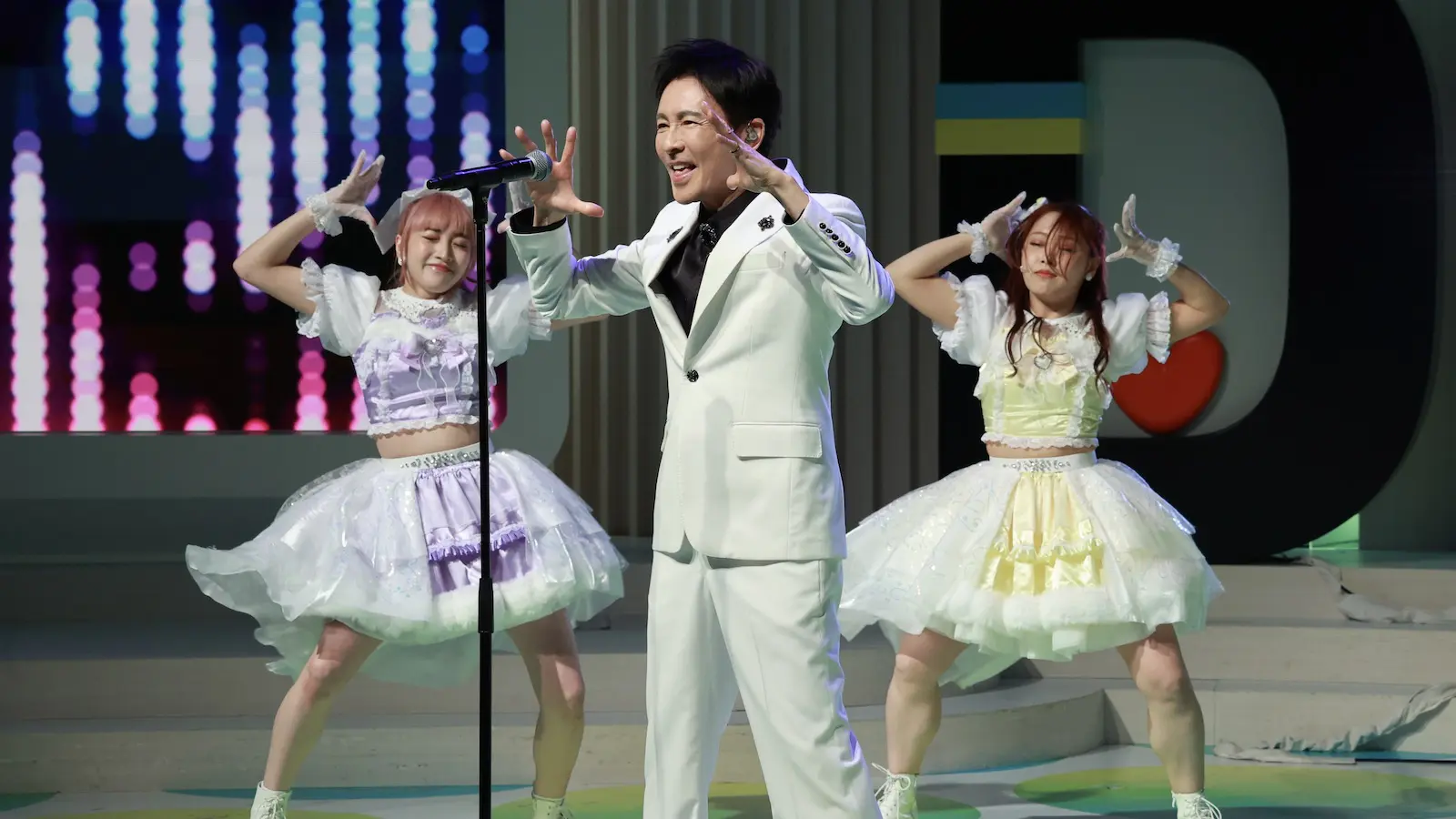 今年70歳・郷ひろみ「何を言ってるのかさっぱりわからなかった（笑