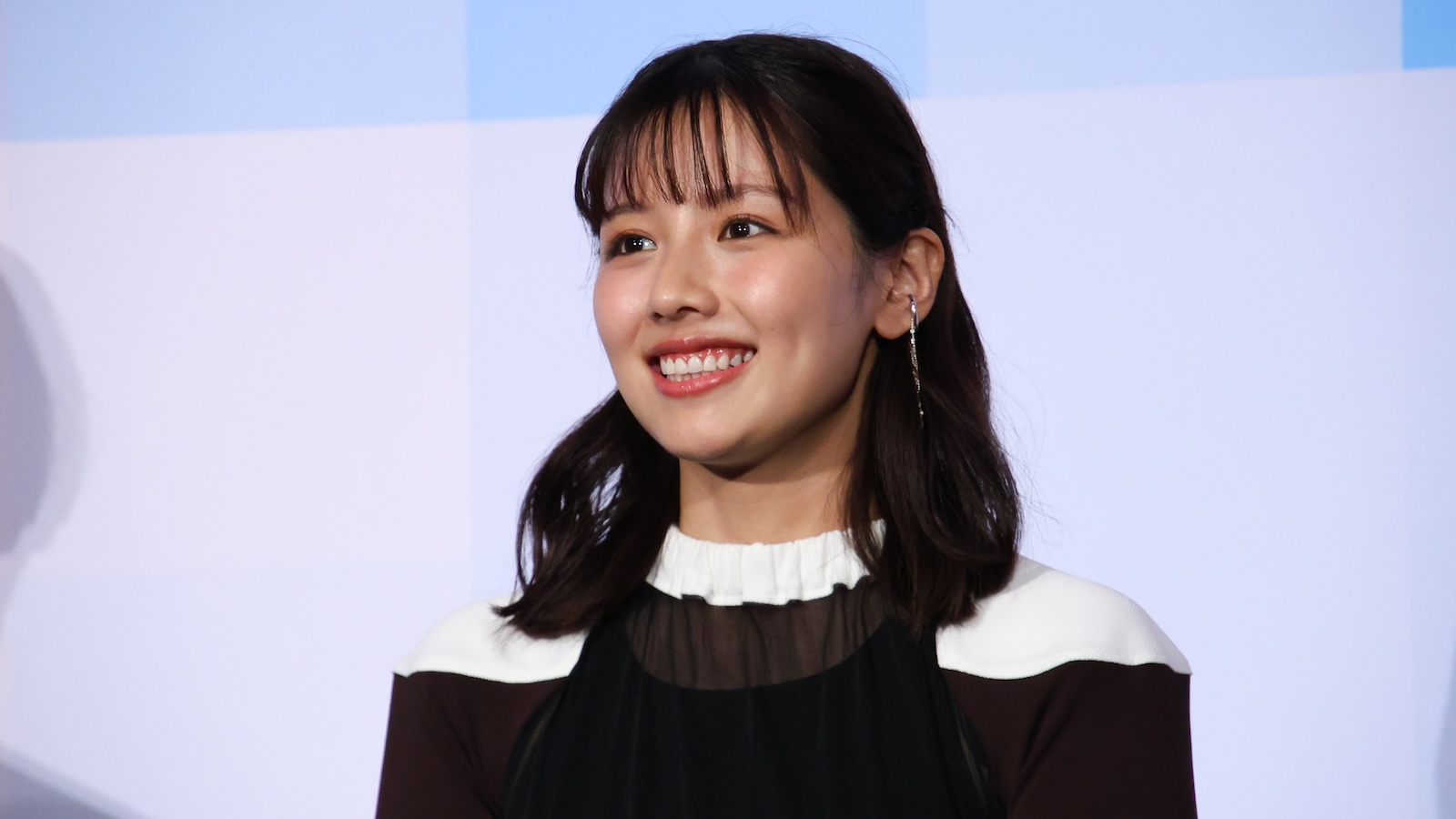  映画『青春ゲシュタルト崩壊』の初日舞台挨拶に登壇した渡邉美穂