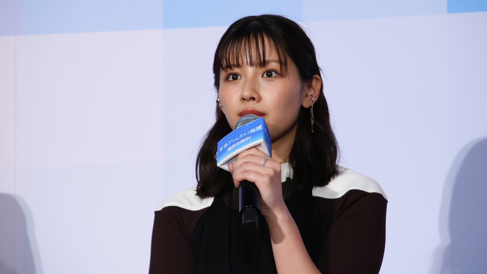映画『青春ゲシュタルト崩壊』の初日舞台挨拶に登壇した渡邉美穂