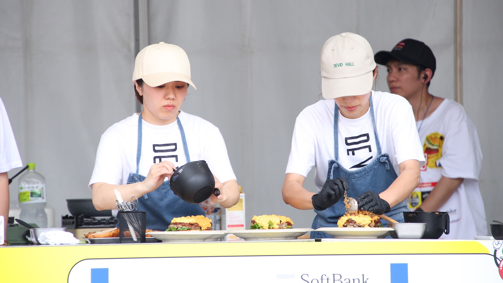 『グルメバーガー日本一決定戦【バガチャン】〜JAPAN BURGER CHAMPIONSHIP 2025〜』決勝第1試合