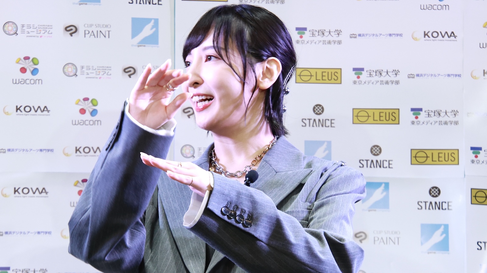佐倉綾音の写真