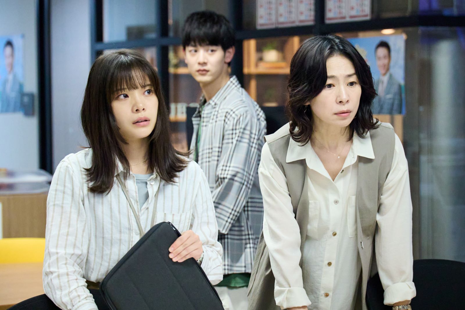 ドラマ『恋は闇』の場面写真