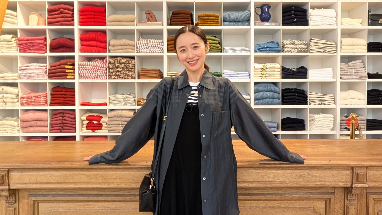 堀田真由の写真