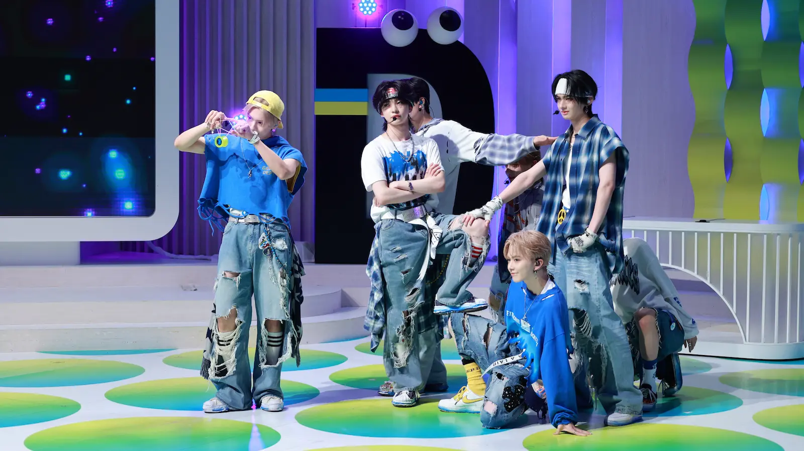 bts dvd パフォーマンス映像 メンバーインタビュー 日本語字幕] 米インタビューの中でBEST!!(号泣注意)BTS x Zach