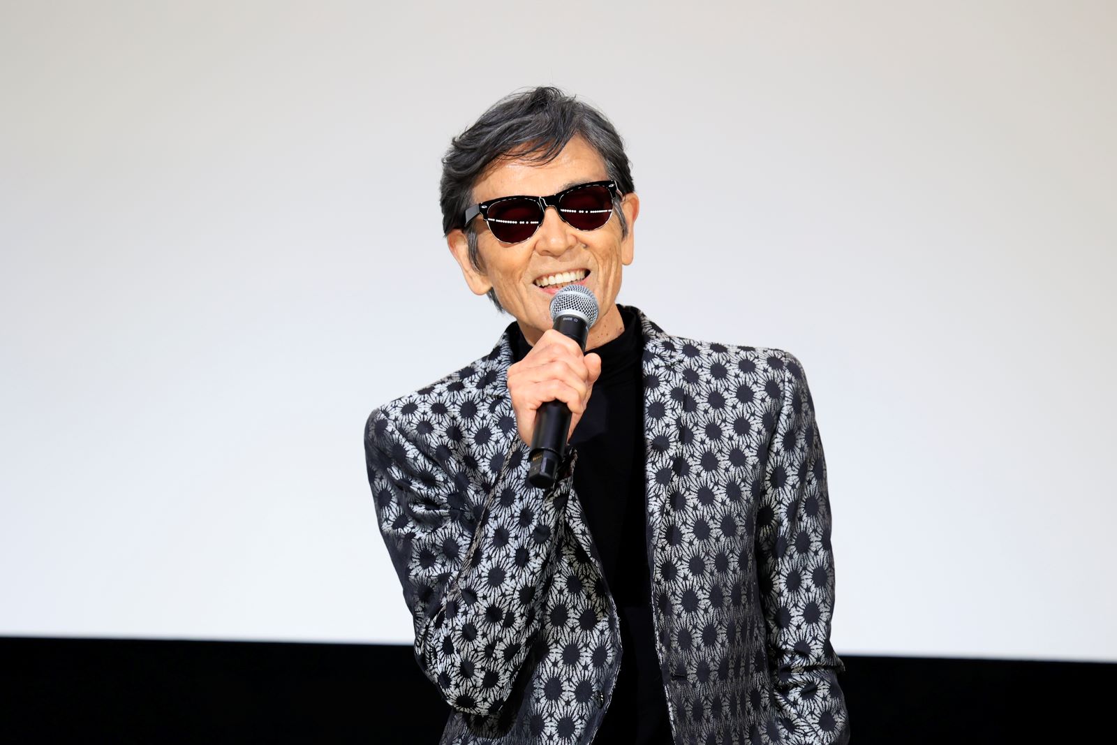 柴田恭兵の写真