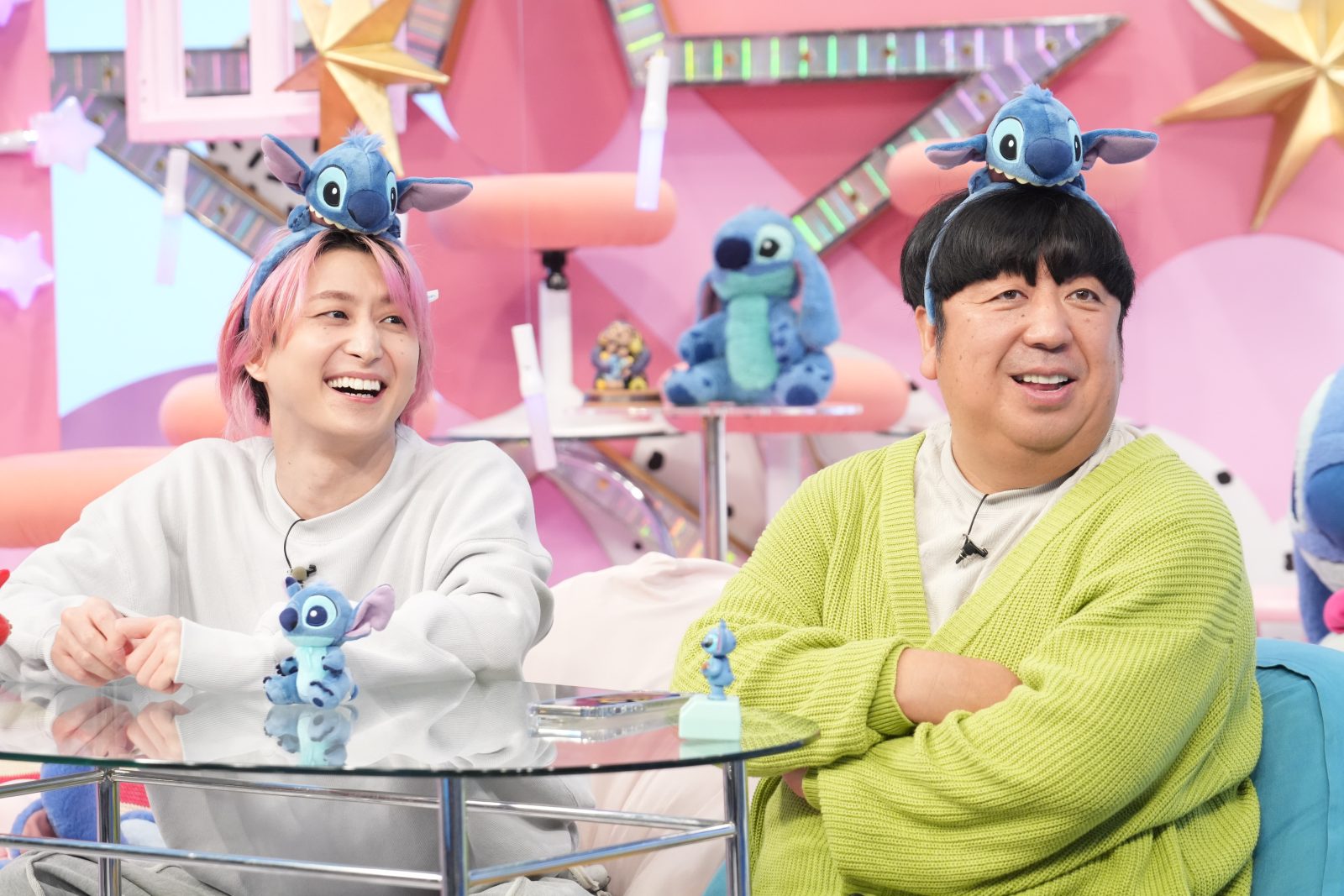 佐久間大介(Snow Man)、日村勇紀(バナナマン)の写真