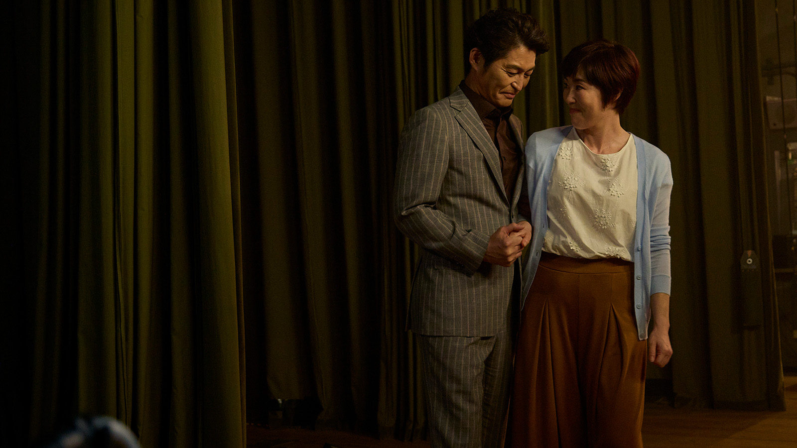 安田顕と寺島しのぶの写真