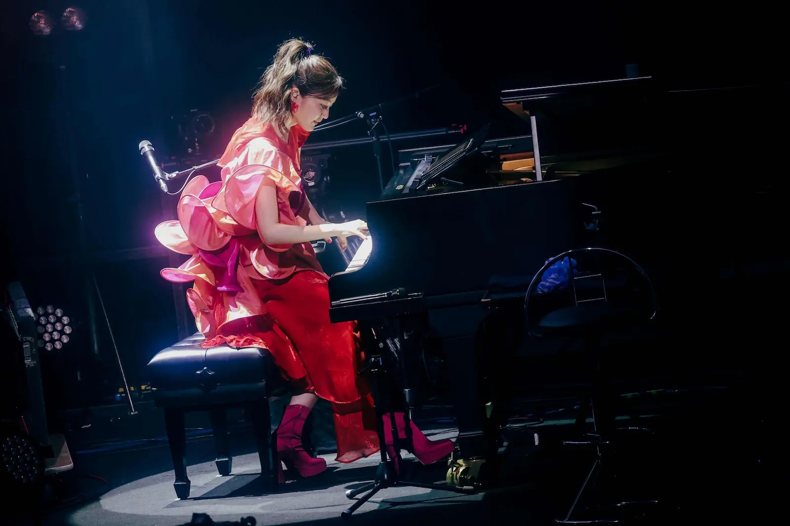 かっこつけなくていいんだ” 生田絵梨花等身大のパフォーマンスに