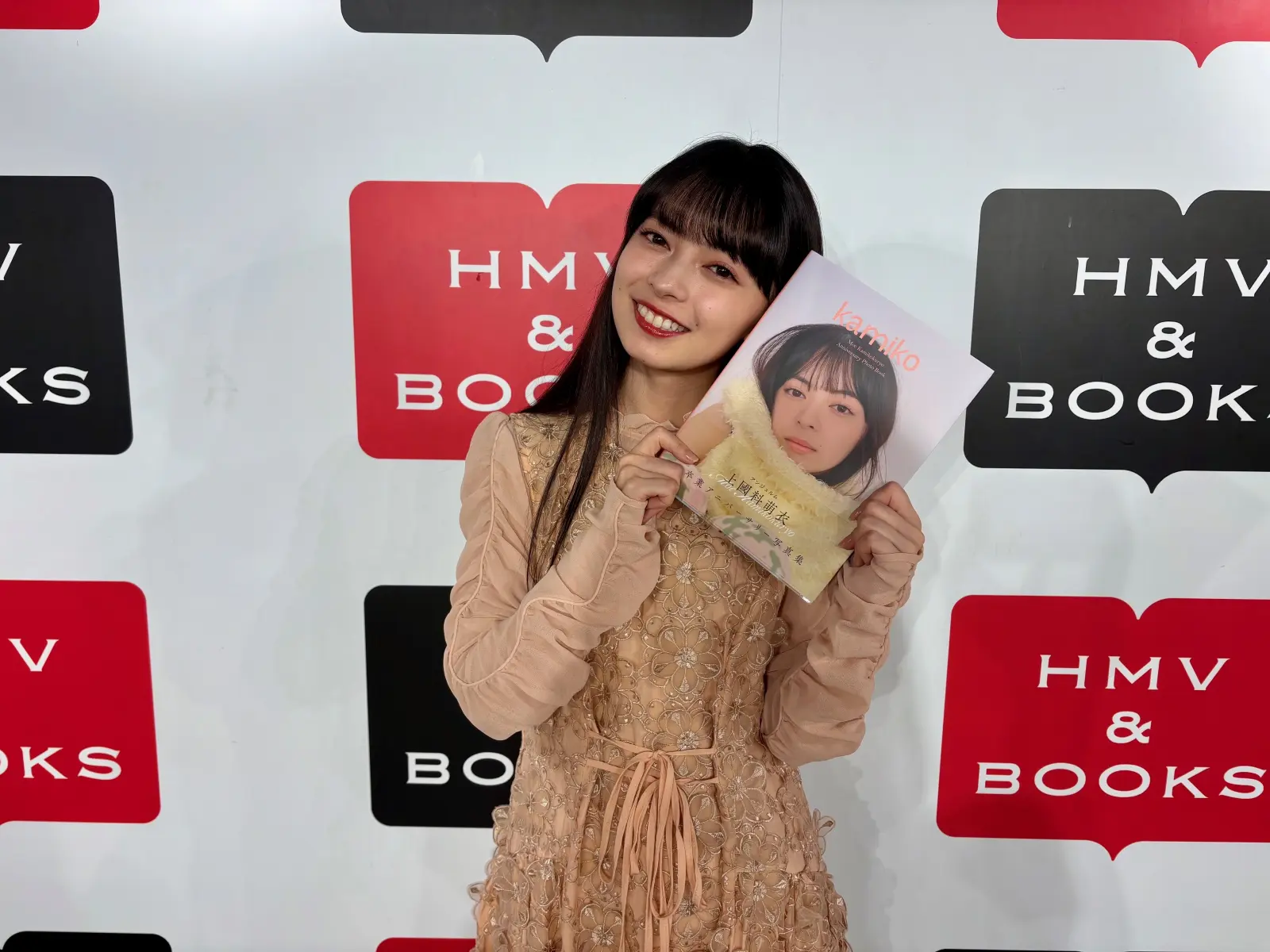 アンジュルム上國料萌衣さんDVD3本セット 3c074c9f7f0a7f7de8ddfdba2e615f