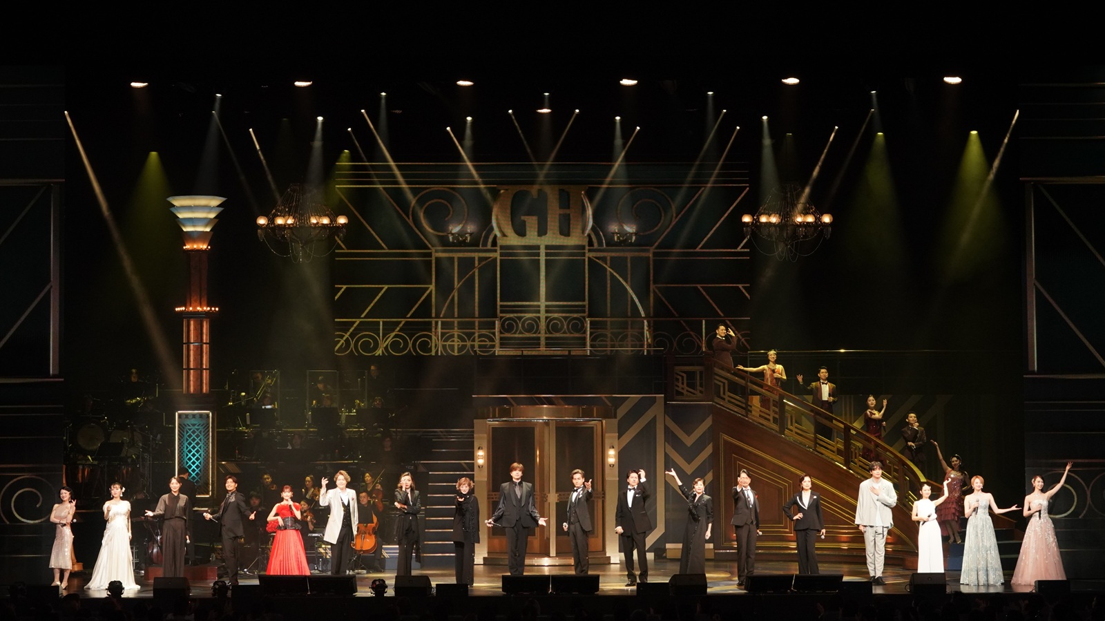 コンサート『Life's A Joy! Life Goes On!!』の舞台集合写真