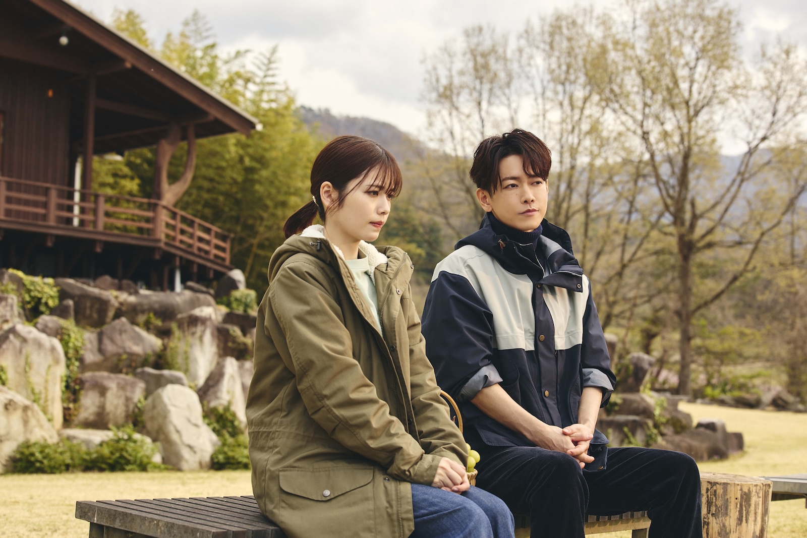 Amazon Original ドラマ『私の夫と結婚して』に出演する小芝風花、佐藤健