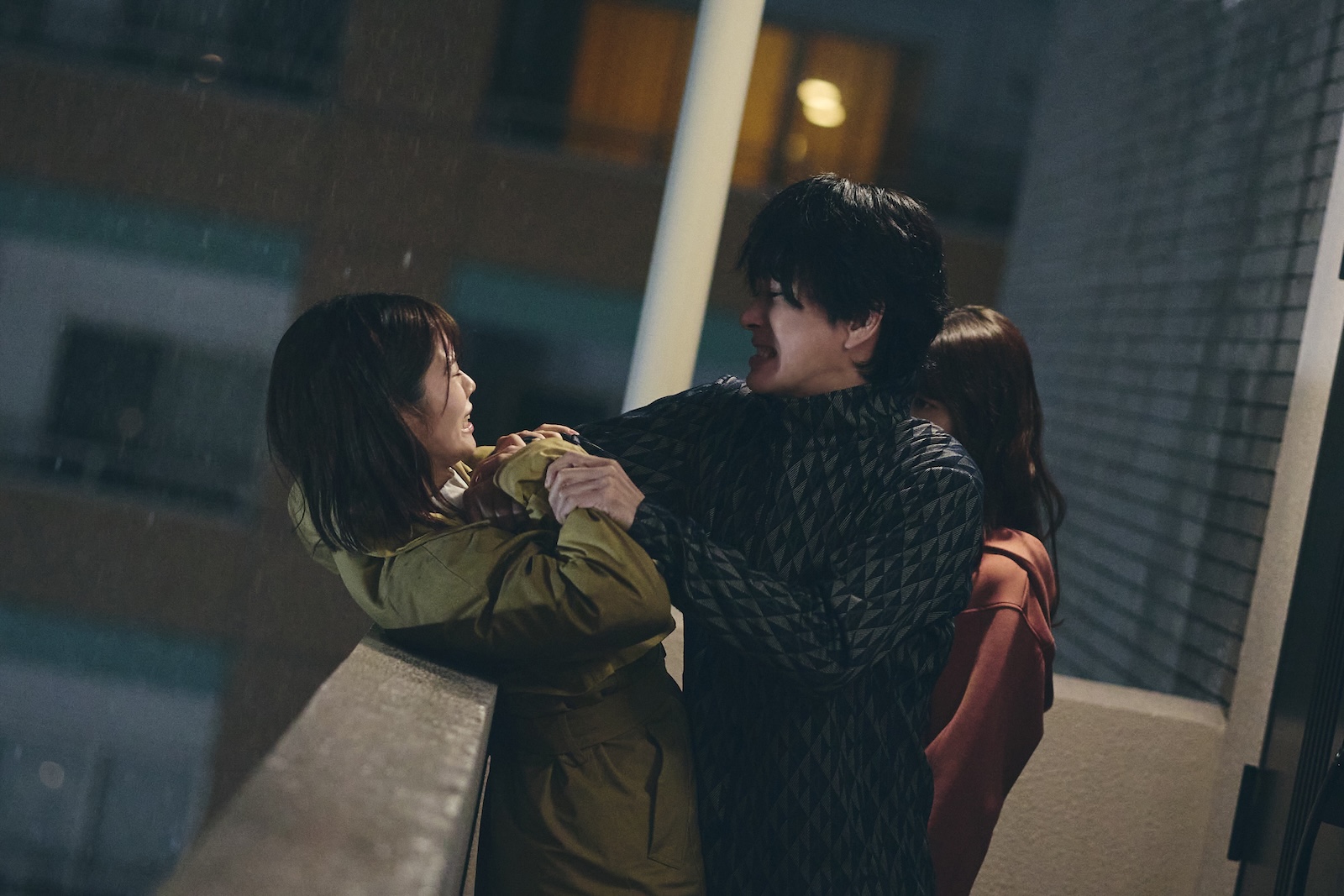 Amazon Original ドラマ『私の夫と結婚して』に出演する小芝風花、横山裕