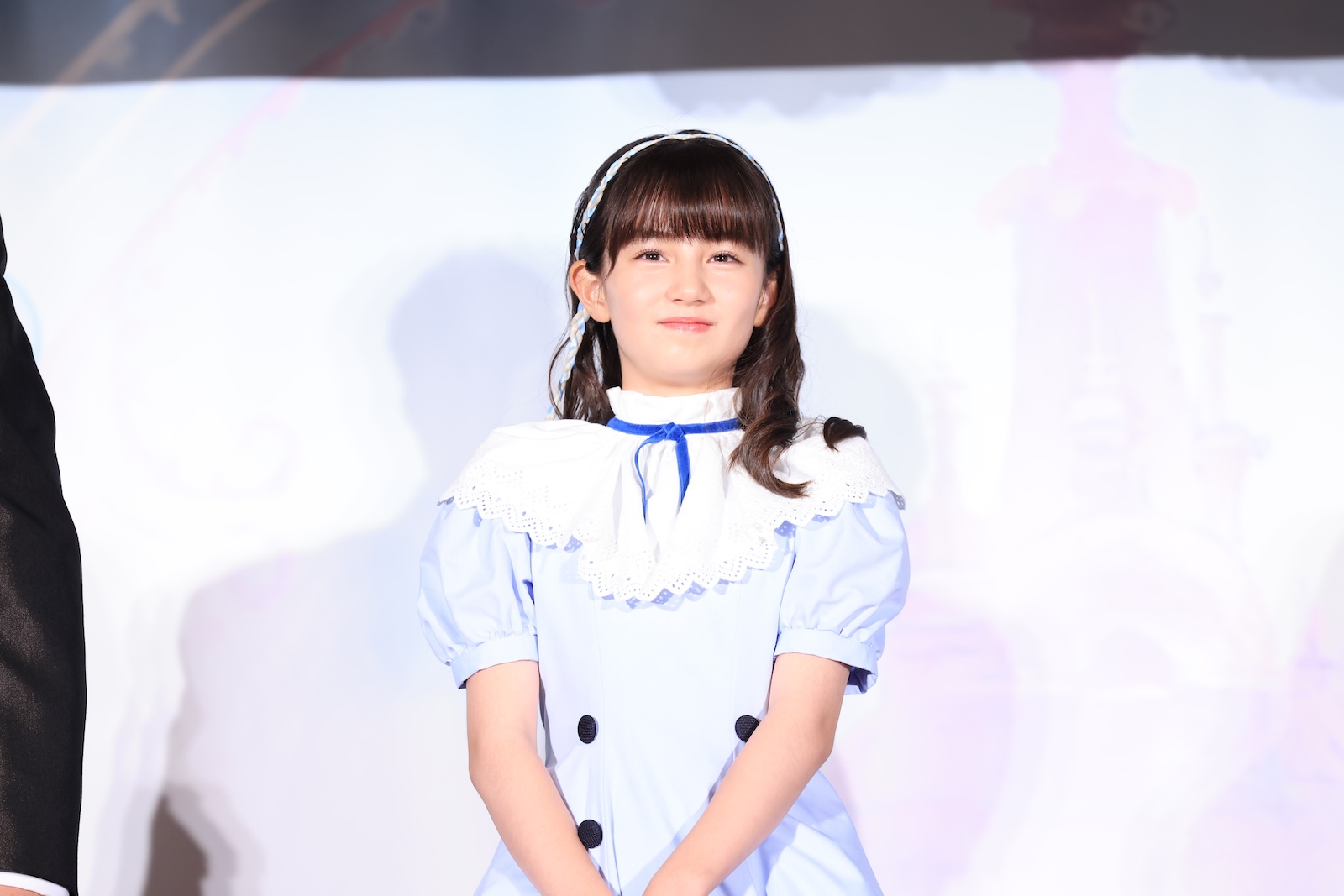 劇場アニメ『不思議の国でアリスと -Dive in Wonderland-』完成披露試写会舞台挨拶に登壇したマイカ ピュ