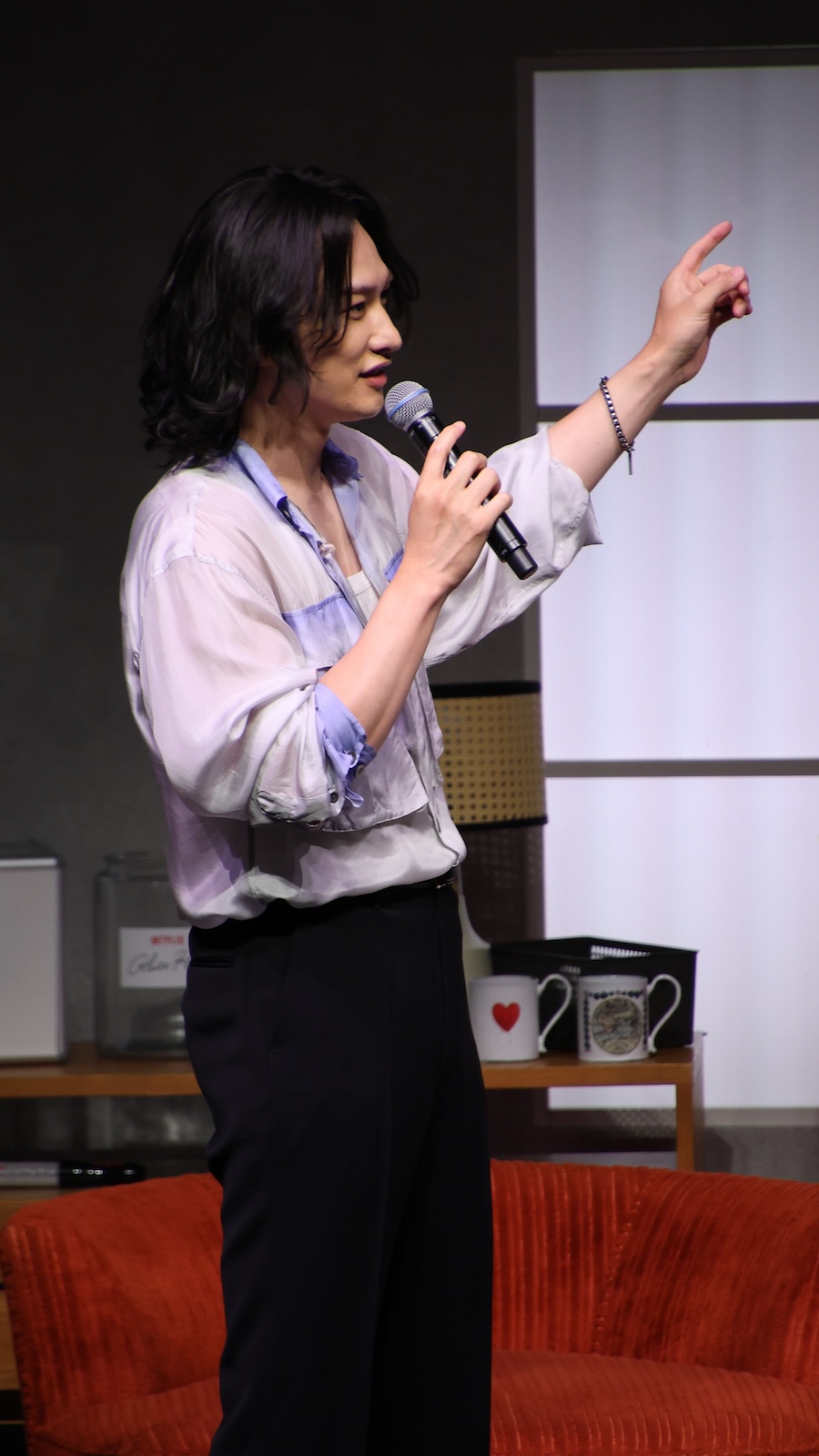 Netflixシリーズ『グラスハート』の世界最速試写会イベントにサプライズ登場した町田啓太