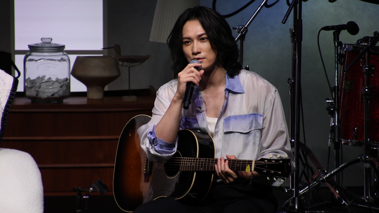 Netflixシリーズ『グラスハート』の世界最速試写会イベントにサプライズ登場した町田啓太