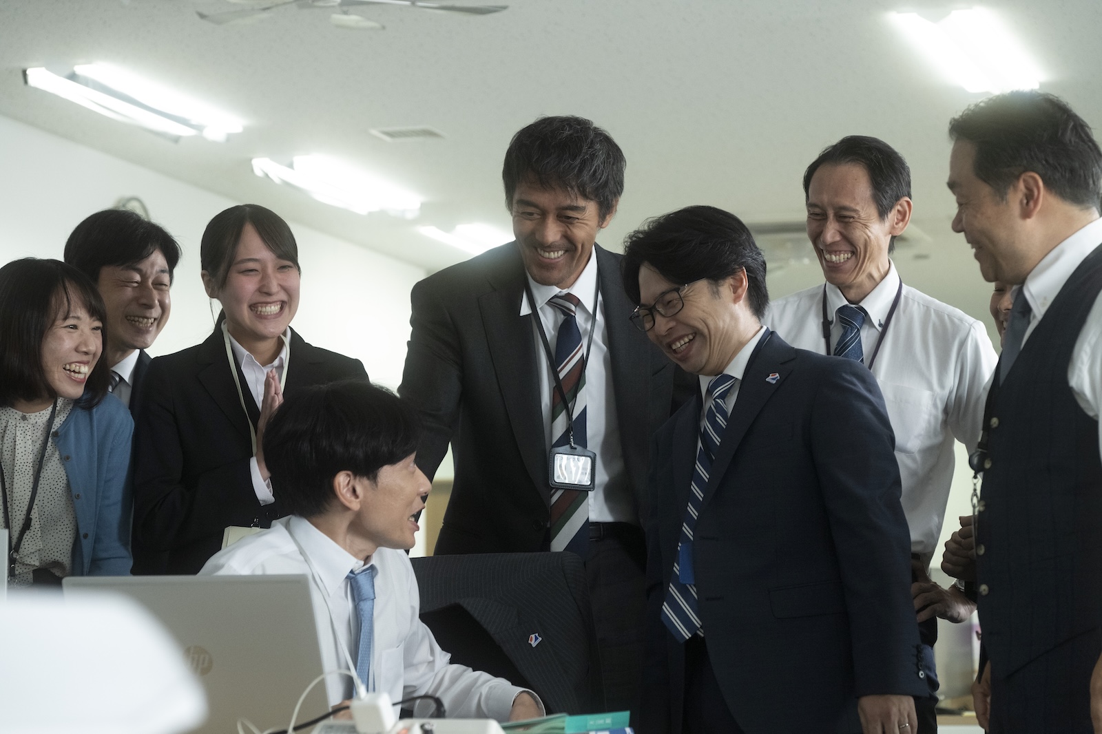 映画『俺ではない炎上』に出演する阿部寛