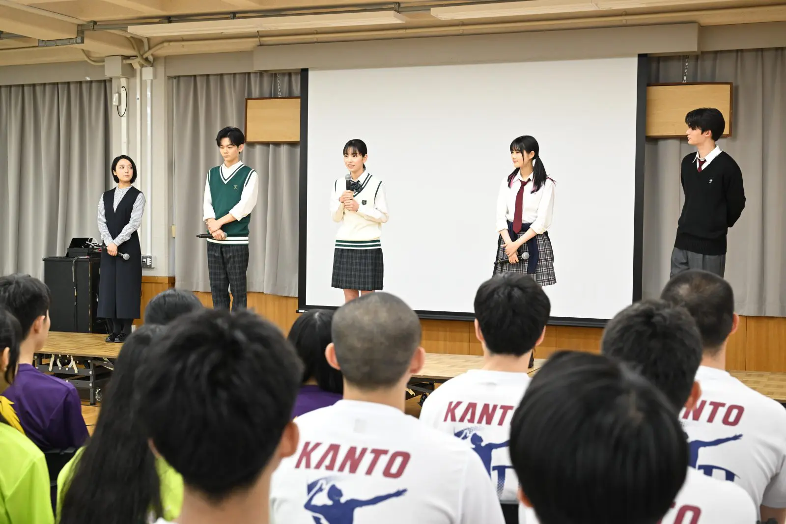 ちはやふる-めぐり　B３ポスター　當真あみ　原菜乃華　上白石萌音　最終ラスト1 chihayafuru_20250417_01.jpg?