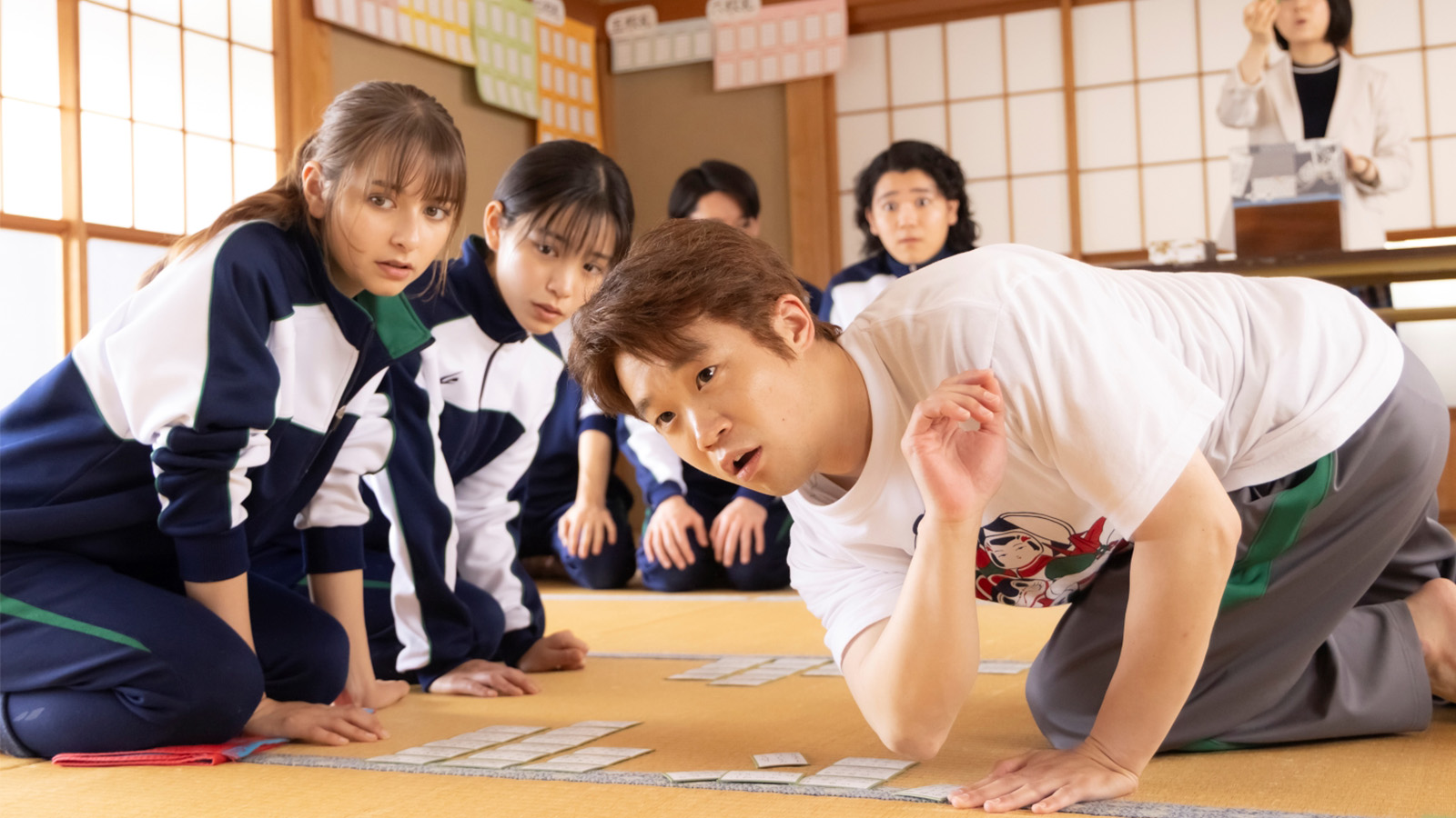 矢本悠馬らの写真