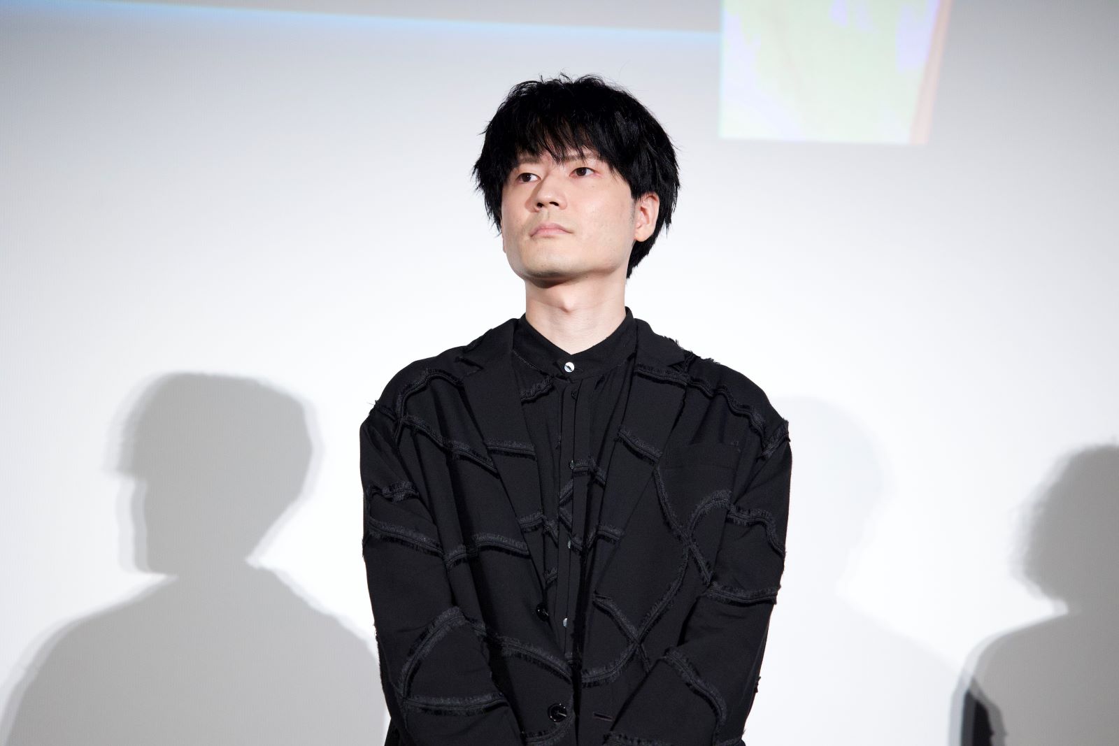 内山昂輝